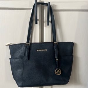 035 Michael Kors Black Purse